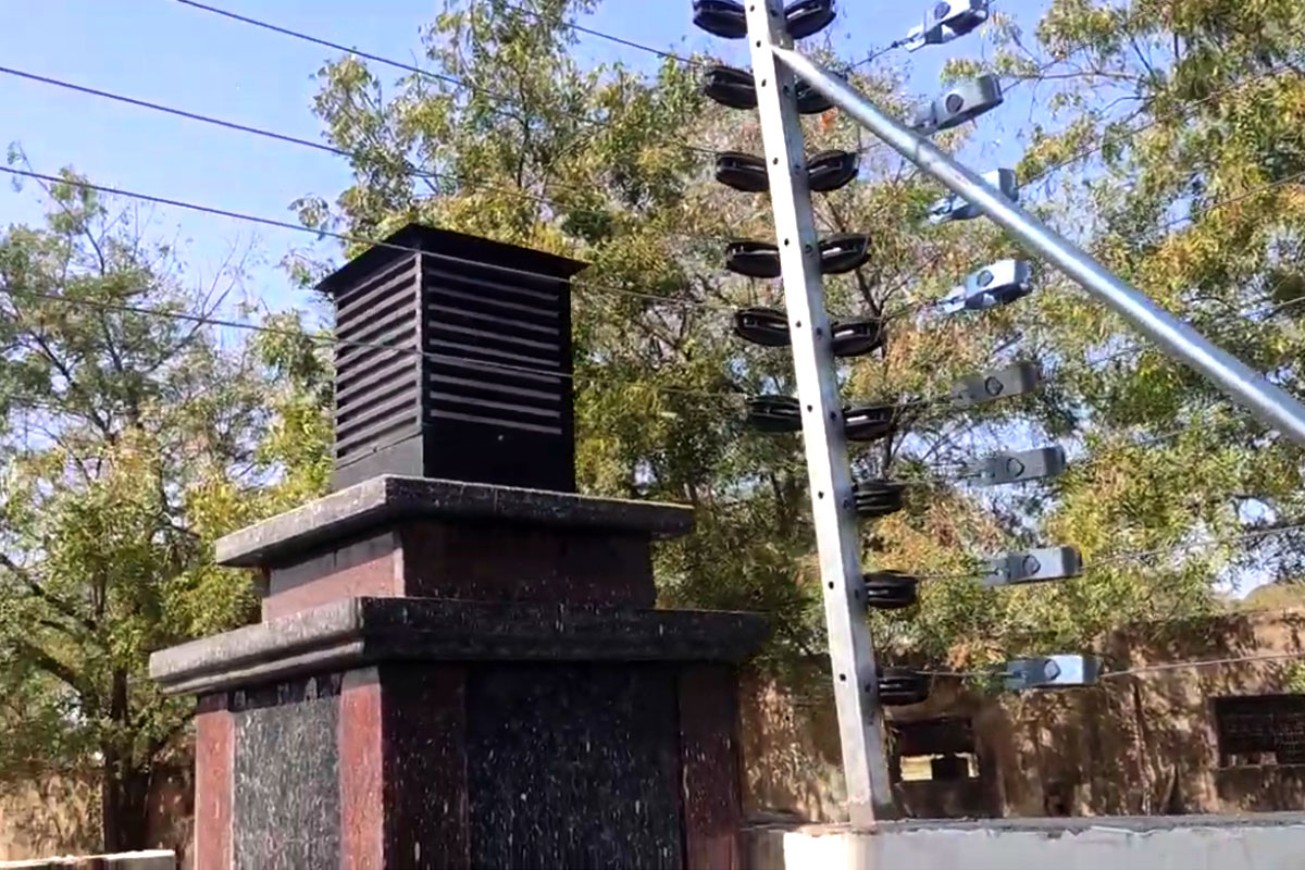 solar-fencing-system